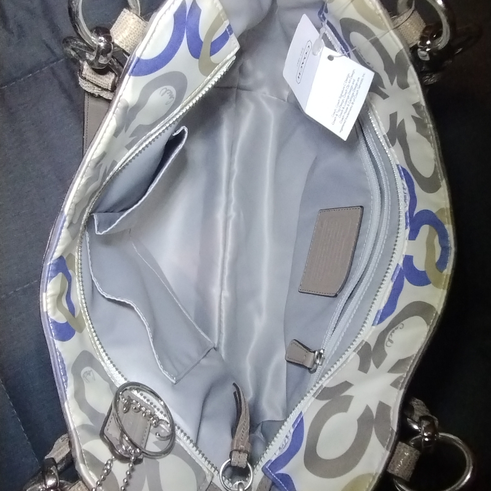 Coach Signature Tote Bag - Cream, Brown, and Blue - Picture 5 of 6